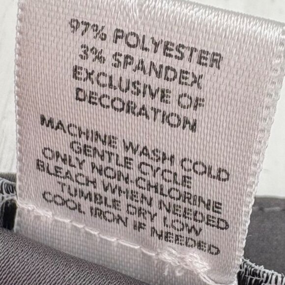 Ann Taylor LOFT Women's size Med Gray Black Satin Sleeveless Top Blouse Ruffled - Picture 3 of 5